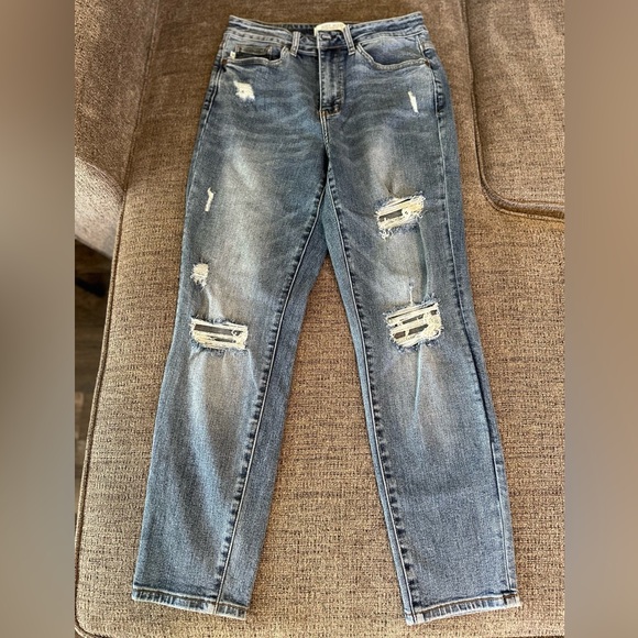 Judy Blue Denim - Judy Blue distressed jeans